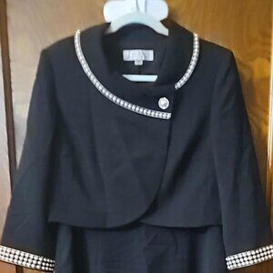 Women's size 14 Tahari